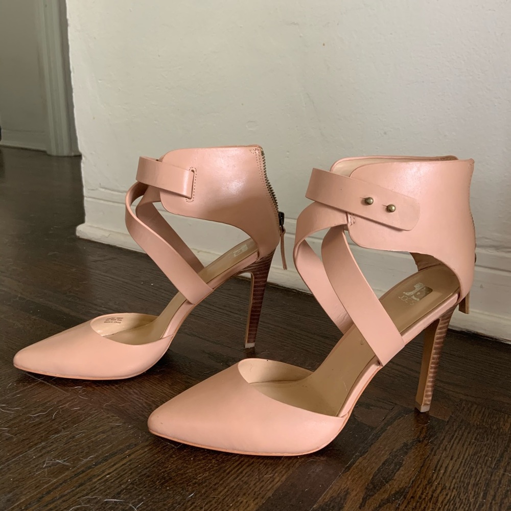 Nude/cream strappy leather heels